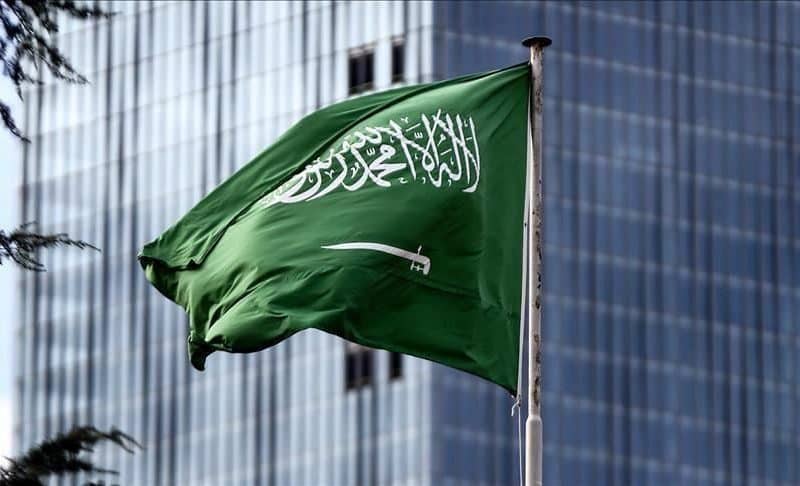 السعودية تعلن رسمياً الفئات المعفاة من رسوم المرافقين بمناسبة رمضان 1444