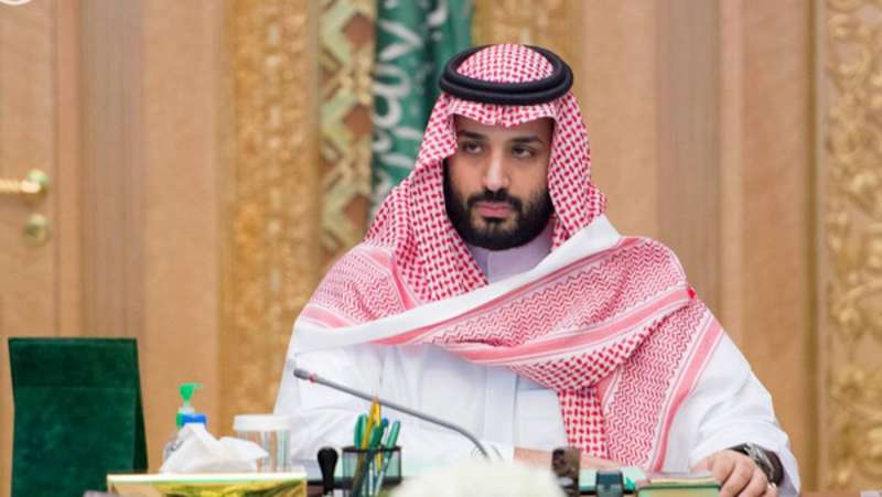 مفاجأة غير متوقعة يكتشفها ولي العهد السعودي الأمير محمد بن سلمان أثناء قيامه بجولة سرية في شوارع الرياض!!