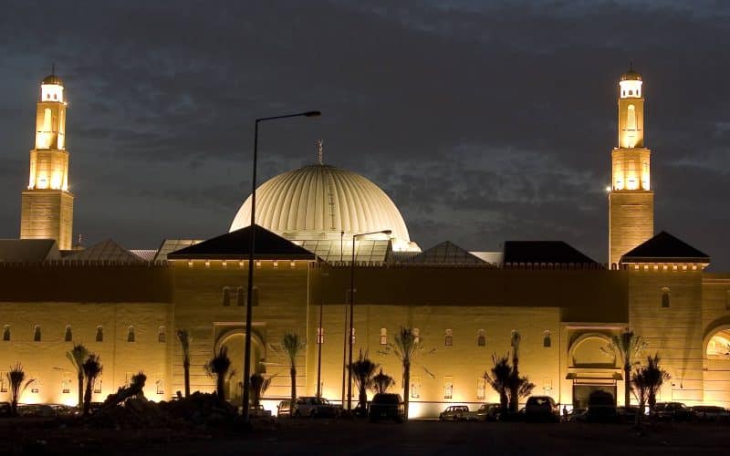 قرارات سعودية جديدة تخص الاعتكاف في جميع مساجد المملكة ابتداءً من الليلة.. تفاصيل