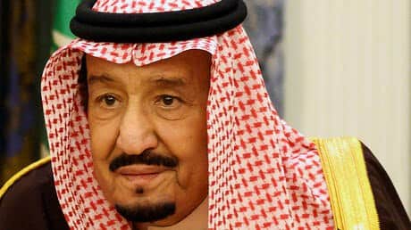 عاجل: المغتربين في السعودية لن يناموا الليلة من الفرح.. مرسوم ملكي بإلغاء سعودة 11 مهنة والسماح للوافدين العمل فيها من هذا التاريخ.. (تعرف على أسماء المهن)