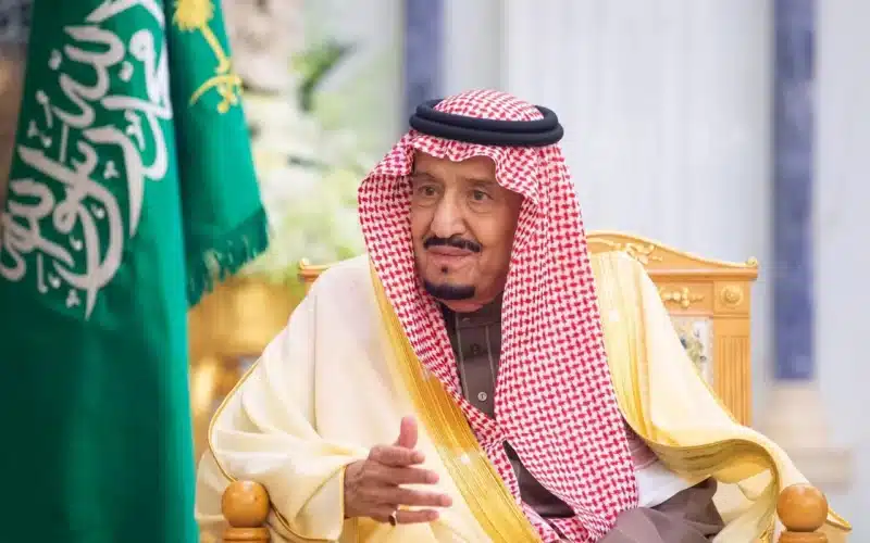 عاجل أمر ملكي بتجديد إقامة الاجانب مجانا في السعودية لهذه الجنسيات فقط .. هل جنسيتك من بينها ؟