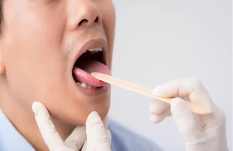 انتبه لصحتك.. جفاف الفم في هذه الحالة أكثر خطراً مما تعتقد ويجب أن تهرع إلى الطبيب فوراً