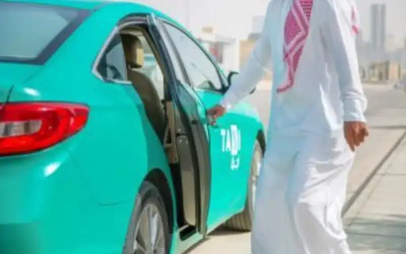 هيئة النقل السعودية: اجلسوا بالمقاعد الخلفية لسيارات الأجرة لهذا السبب
