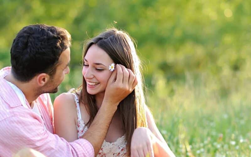 احذر استعمالها في الحرام.. 4 مناطق في جسد المرأة إذا لمسها الرجل ستقع أسيرة بين يديه وتسلم له نفسها على الفور