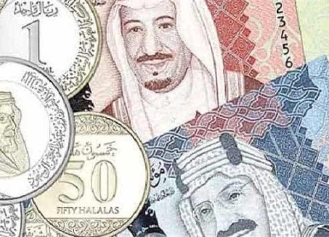 مع بدء موسم حج 2023.. أزمة توفير الريال السعودي تواجه الحجاج المصريين