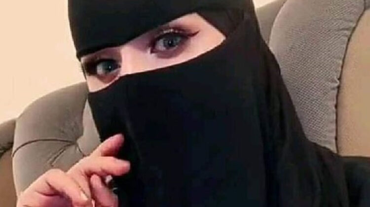 زوجة سعودية تكتشف خيانة زوجها للمرة الثانية.. ما فعلت به جعلته لا يرى امرأة بعدها