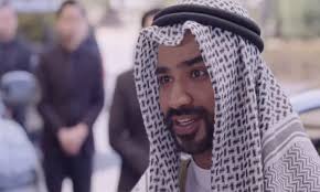 السعوديين يشتاطون غضبا بعد ظهور أمير سكران وهو في ملهى ليلي!