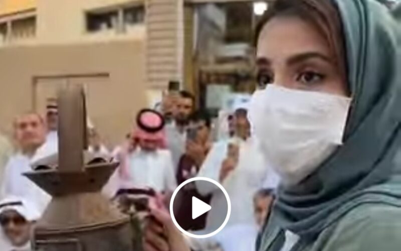 شاهد أول فيديو للفتاة السعودية التي ظهرت في سوق “الزل” بالرياض وفعلت شيئاً مخجل ومعيب أمام جميع الرجال