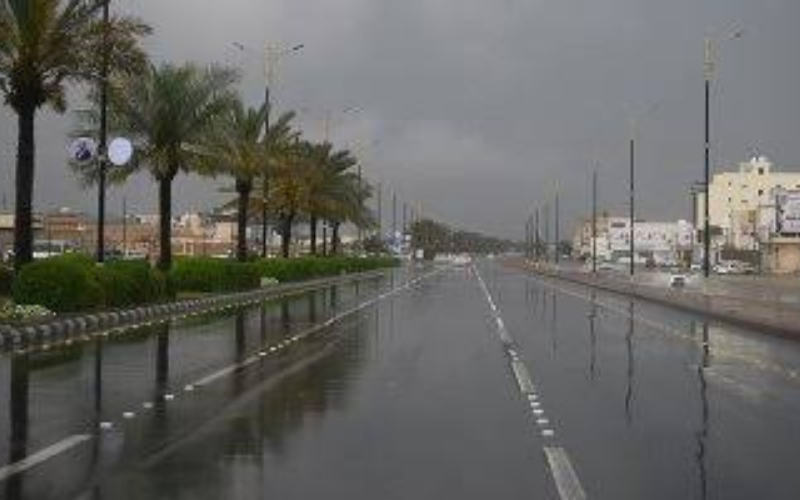 الأرصاد السعودية تحذر المواطنين في هذه المناطق : أمطار غزيرة من السبت وحتى الأربعاء