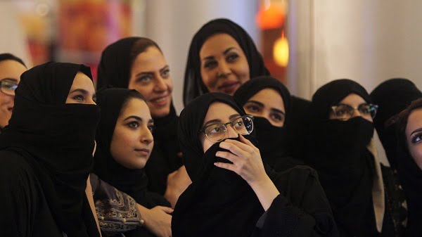 بعد ارتفاع نسبة العنوسة بين الفتيات.. السعودية تسمح لبناتها الزواج من هذه الجنسية العربية بشروط ميسرة لأول مرة