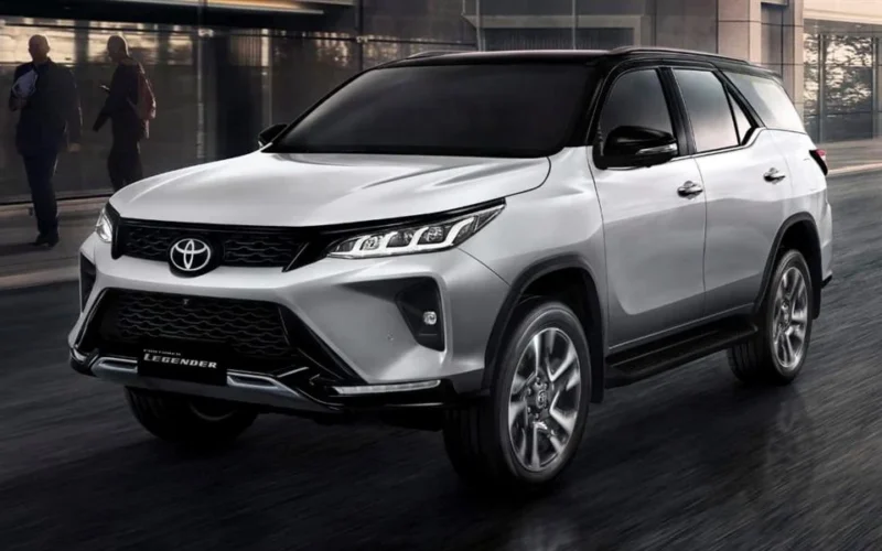 مميزات واسعار تويوتا فورتشنر الجديدة في السعودية.. أقوى سيارة دفع رباعي سلسة الطرق الوعرة Toyota Fortuner 2024