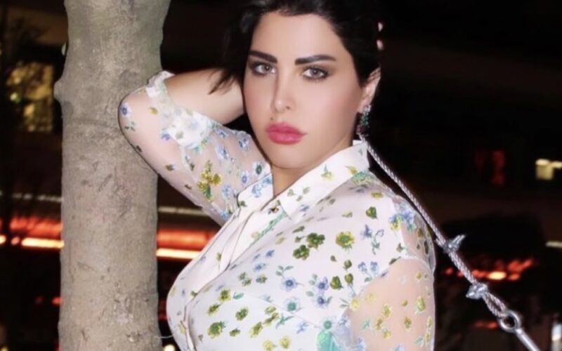 شاهد: فيديو مخجل للفنانة شمس الكويتية مع رجل أعمال خليجي.. كاميرا سرية كشفت ما حدث خلف الجدران!!