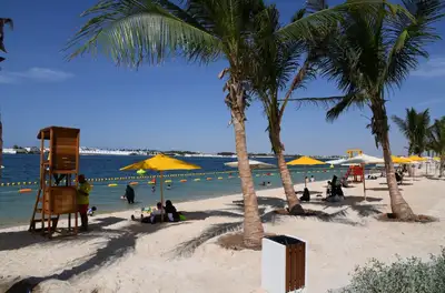 بالصور: شاهد تزينت شواطئ جدة لاستقبال المتنزهين والزوار بالتزامن مع مونديال الأندية