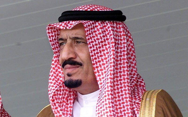 عاجل: العمرة مجاناً في 2024.. الملك سلمان يوجه بفتح أبواب السعودية للمعتمرين من هذه الدول