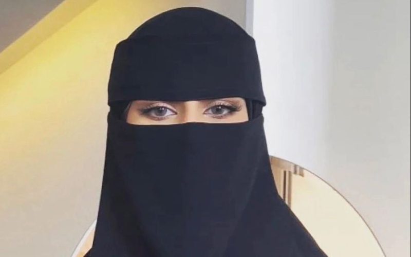 شاهد كيف كانت نهاية موظفة سعودية طلبت الطلاق من زوجها من أجل تتزوج بزميلها في العمل لكن ما حدث بعد الطلاق كان صادم وغير متوقع!!
