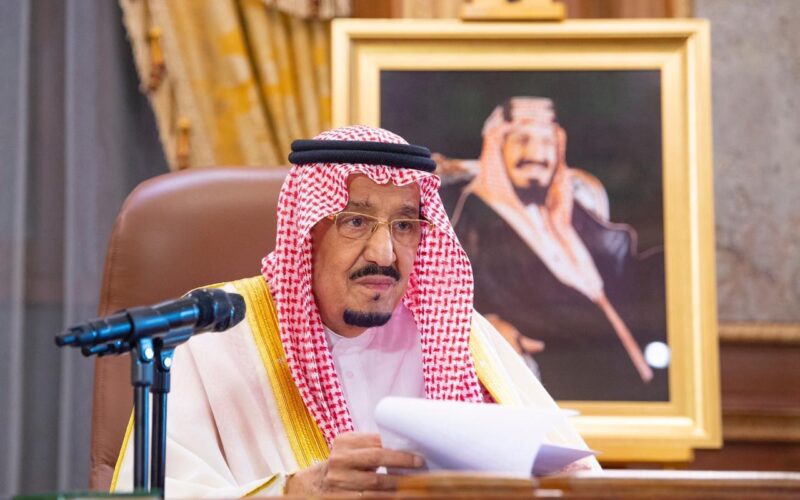 حقوق الموظف في القطاع الخاص بعد الاستقالة..السعودية تنصف المقيمين من ظلم الكفيل!