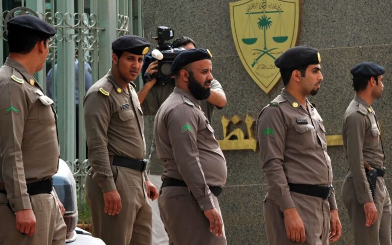 شاهد :شابين يعتدون على 3 نساء في السعودية..الأمن العام يصدر بيان عاجل