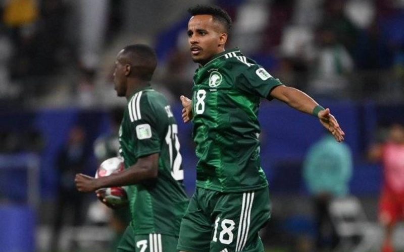 بالفيديو: الأخضر السعودي يفوز على عمان في أول مباراة له بكأس آسيا و البليهي يفاجئ الجميع داخل الملعب!!