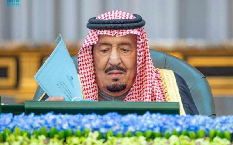 برأسة خادم الحرمين الشريفين: مجلس الوزراء السعودي يعقد جلسة طارئة ويصدر بيان عاجل 2024 !