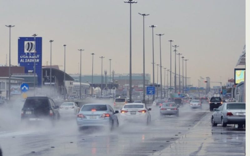 هذه المدينة السعودية أغرقتها الأمطار الغزيرة خلال الساعات الماضية.. تحولت شوارعها إلى مسابح