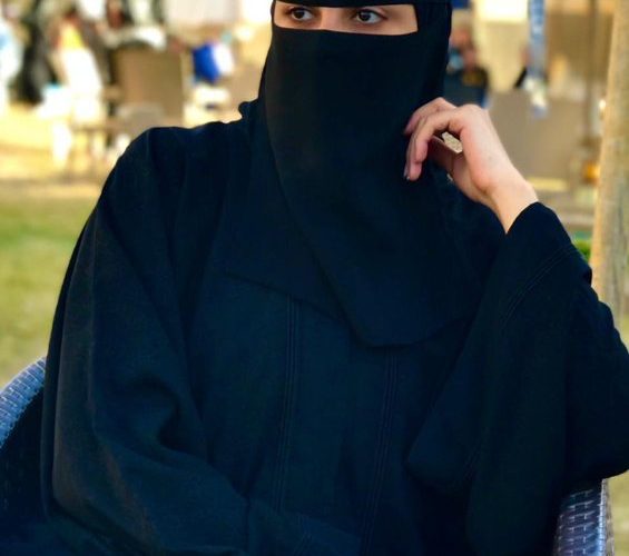 مستشارة سعودية تعلن دون خجل عن الاشياء التي تحدث للرجل بعد سن ال40..!!