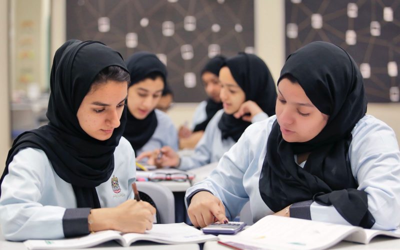 عاجل: الإمارات تعلن تغيير موعد انتهاء إجازة العيد وعودة الطلاب للدراسة.. تعرف على الموعد الجديد