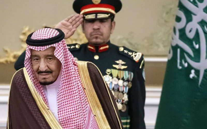 عاجل… الديوان الملكي السعودي يعلن إصابة الملك سلمان